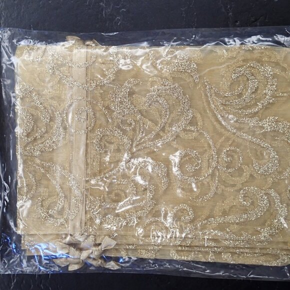 The Christmas Shoppe Gold Small Gift Bags Count of 6 NEW - Picture 4 of 4